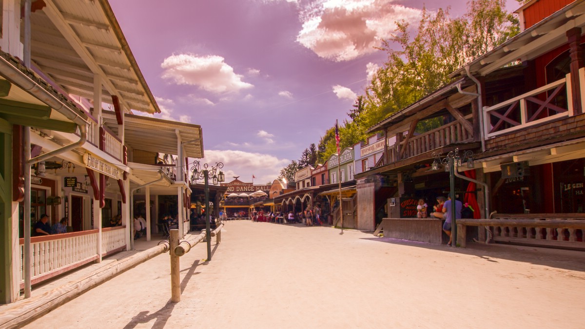 O Fotomagazin / Pullman City 2016